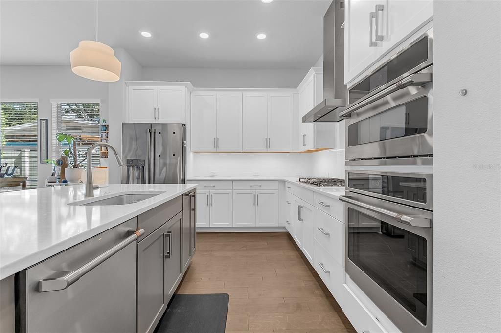 En Venta: $1,349,000 (4 camas, 3 baños, 2575 Pies cuadrados)