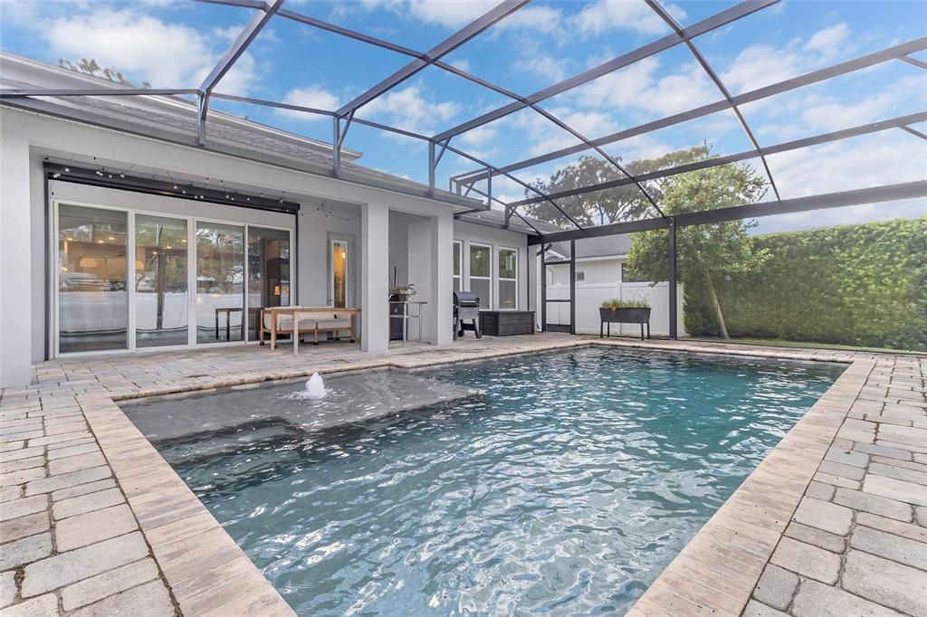 En Venta: $1,349,000 (4 camas, 3 baños, 2575 Pies cuadrados)