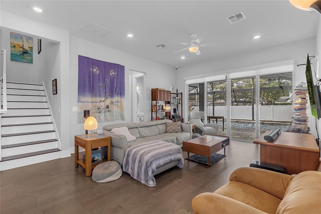En Venta: $1,349,000 (4 camas, 3 baños, 2575 Pies cuadrados)