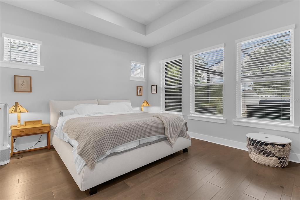 En Venta: $1,349,000 (4 camas, 3 baños, 2575 Pies cuadrados)
