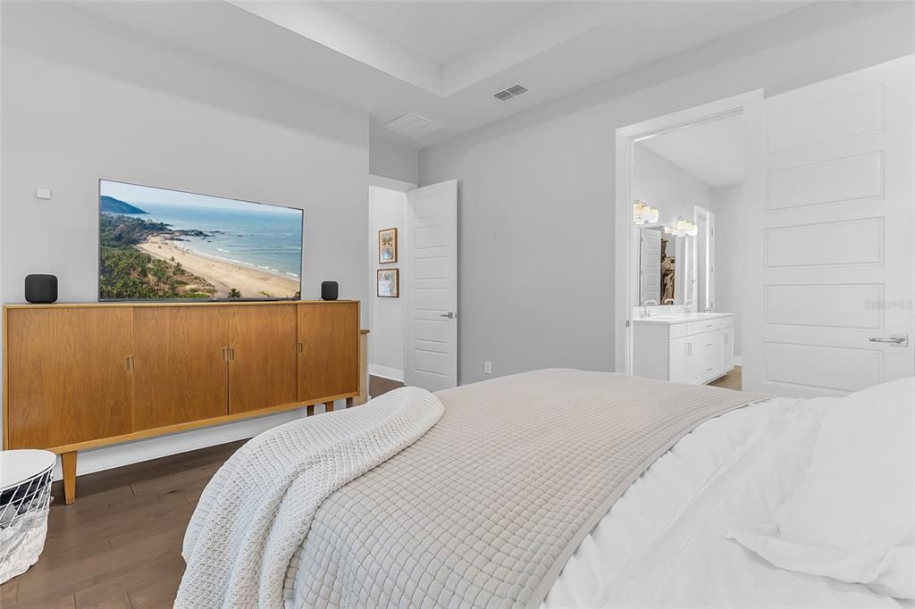 En Venta: $1,349,000 (4 camas, 3 baños, 2575 Pies cuadrados)