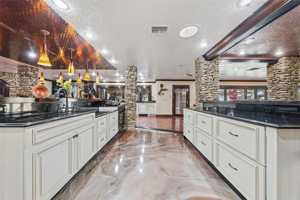 En Venta: $7,500,000 (4 camas, 2 baños, 7272 Pies cuadrados)
