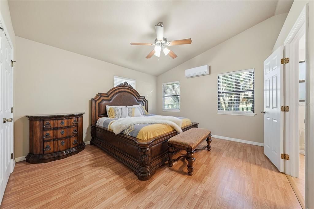 En Venta: $7,500,000 (4 camas, 2 baños, 7272 Pies cuadrados)