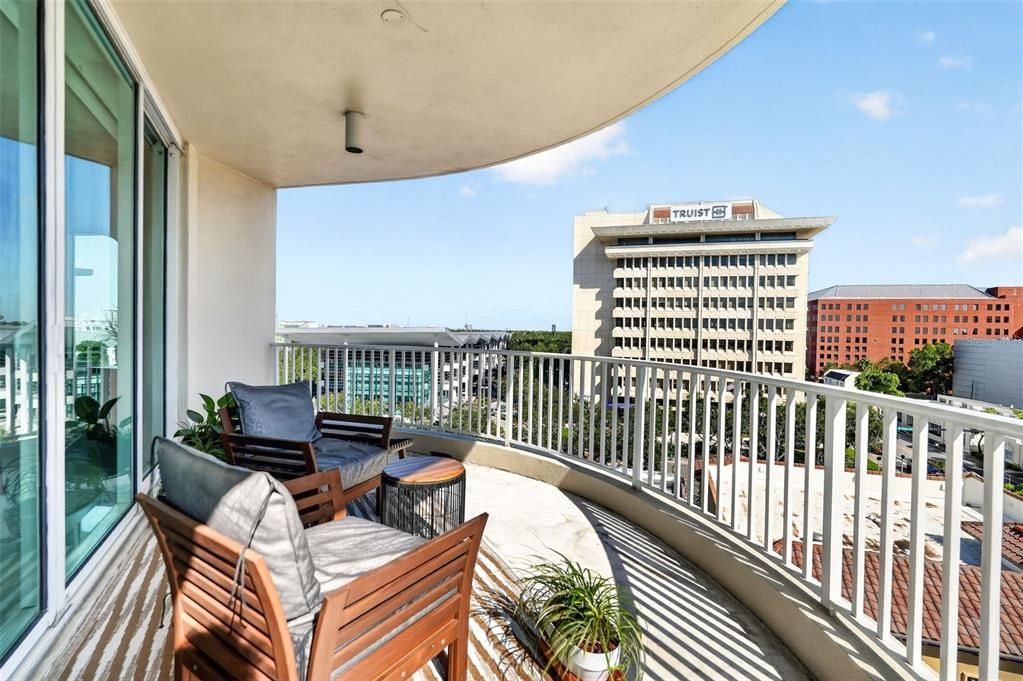 For Rent: $7,500 (2 beds, 2 baths, 1735 Square Feet)