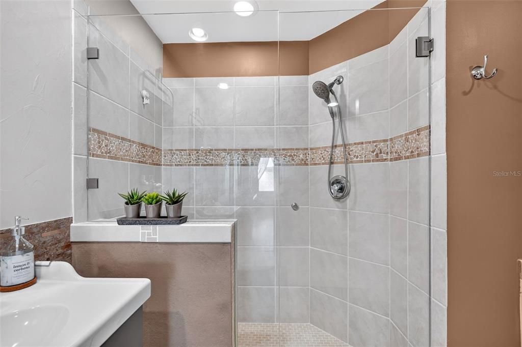 For Rent: $7,500 (2 beds, 2 baths, 1735 Square Feet)