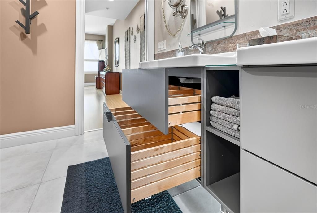 For Rent: $7,500 (2 beds, 2 baths, 1735 Square Feet)
