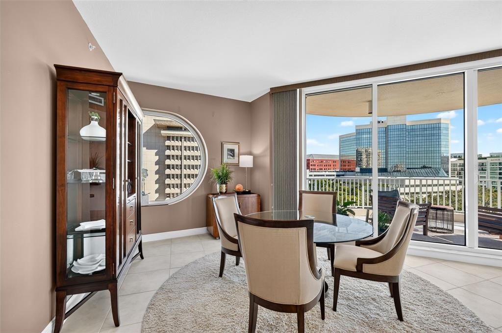 For Rent: $7,500 (2 beds, 2 baths, 1735 Square Feet)