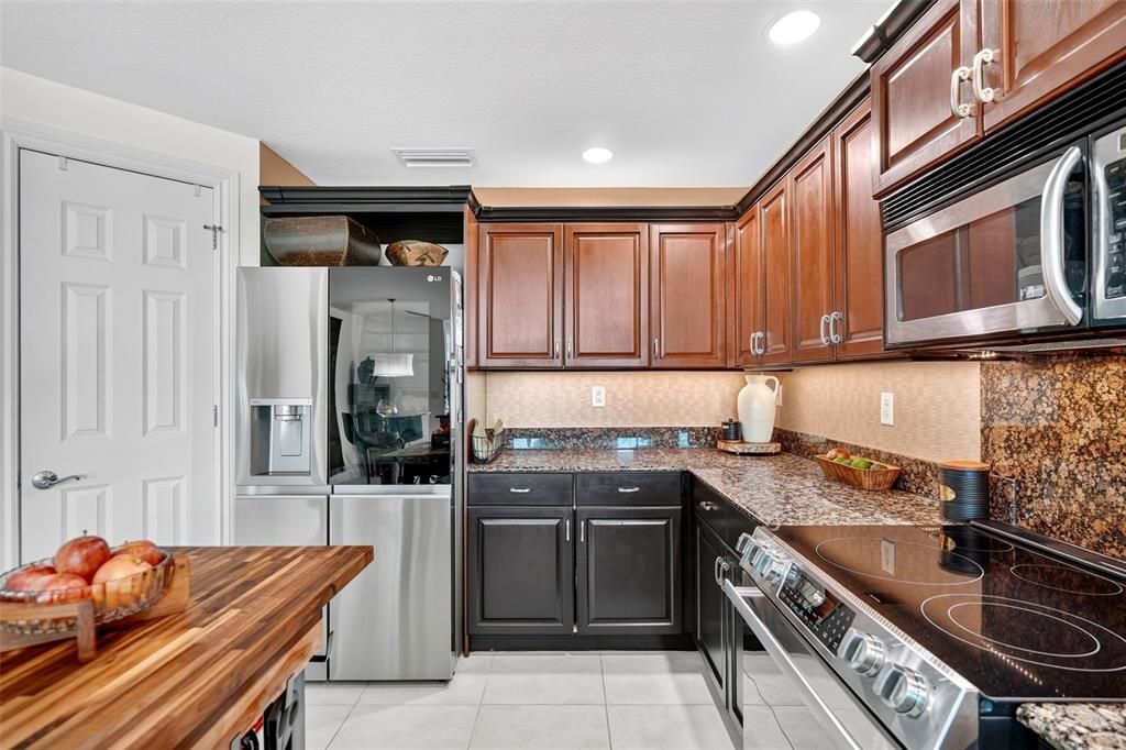 For Rent: $7,500 (2 beds, 2 baths, 1735 Square Feet)
