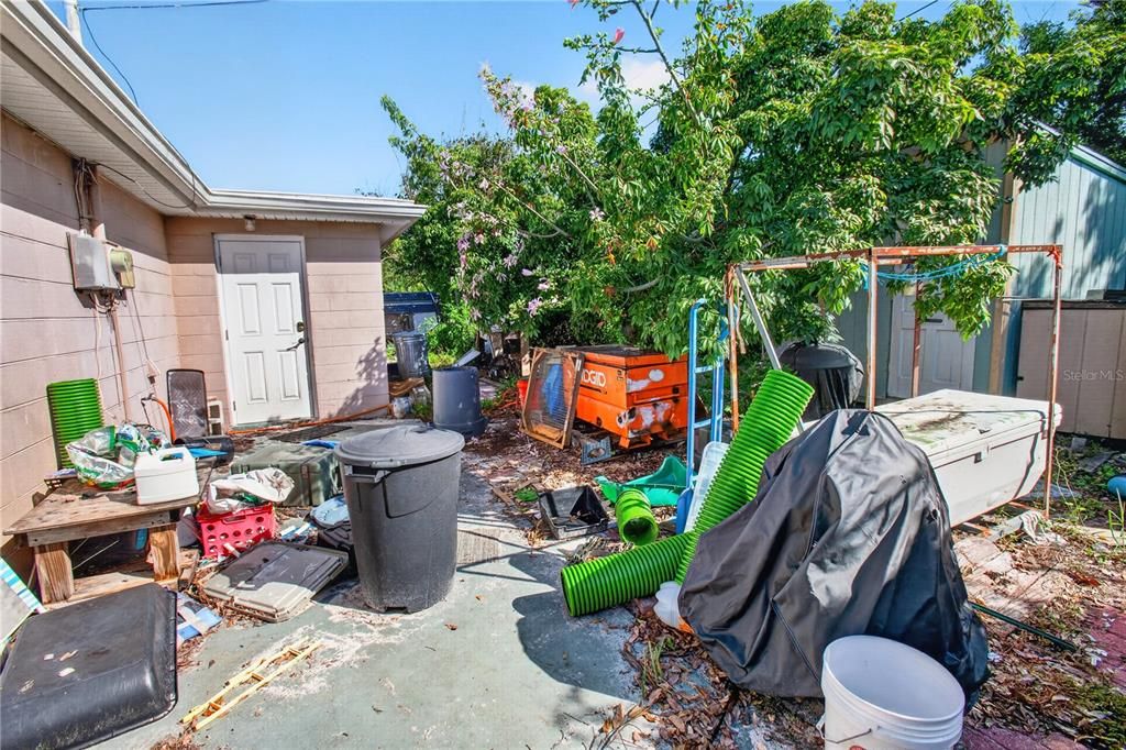 For Sale: $185,000 (2 beds, 2 baths, 1249 Square Feet)