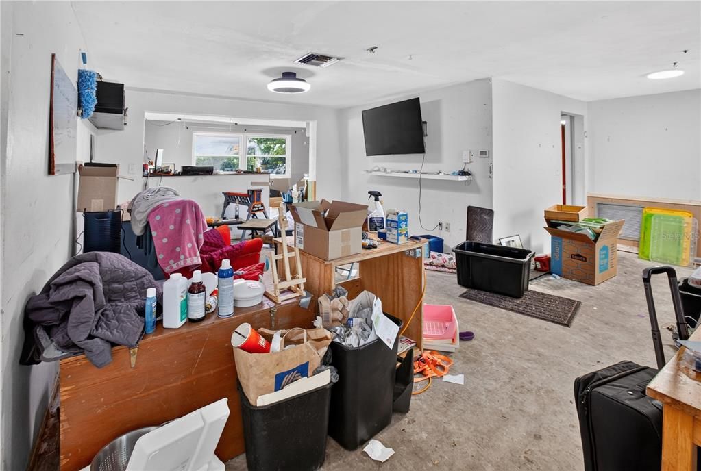 For Sale: $185,000 (2 beds, 2 baths, 1249 Square Feet)