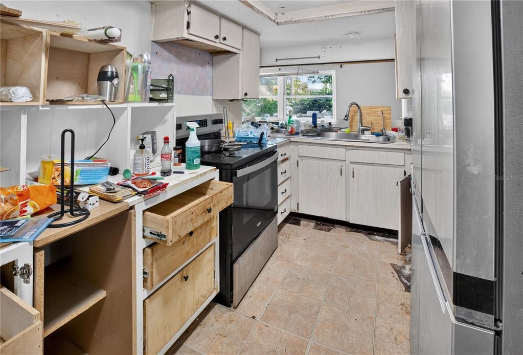 For Sale: $185,000 (2 beds, 2 baths, 1249 Square Feet)
