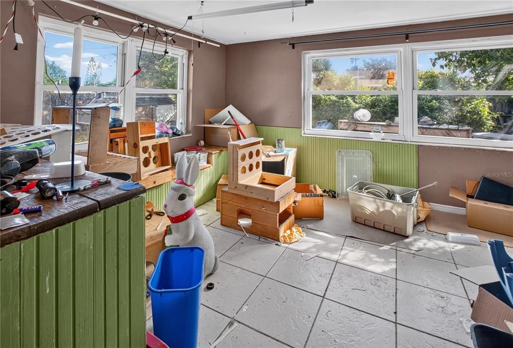 For Sale: $185,000 (2 beds, 2 baths, 1249 Square Feet)