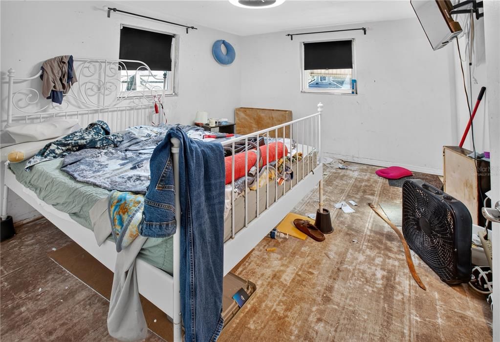 For Sale: $185,000 (2 beds, 2 baths, 1249 Square Feet)