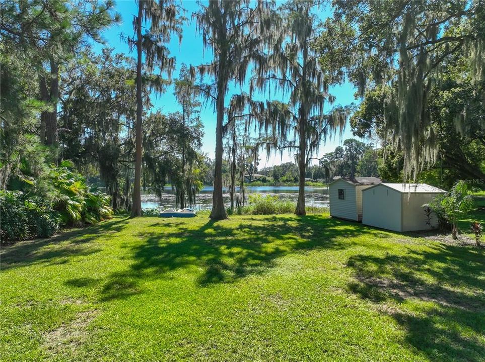 For Sale: $325,000 (2 beds, 1 baths, 1040 Square Feet)