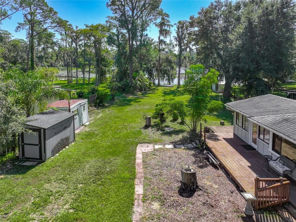 For Sale: $325,000 (2 beds, 1 baths, 1040 Square Feet)