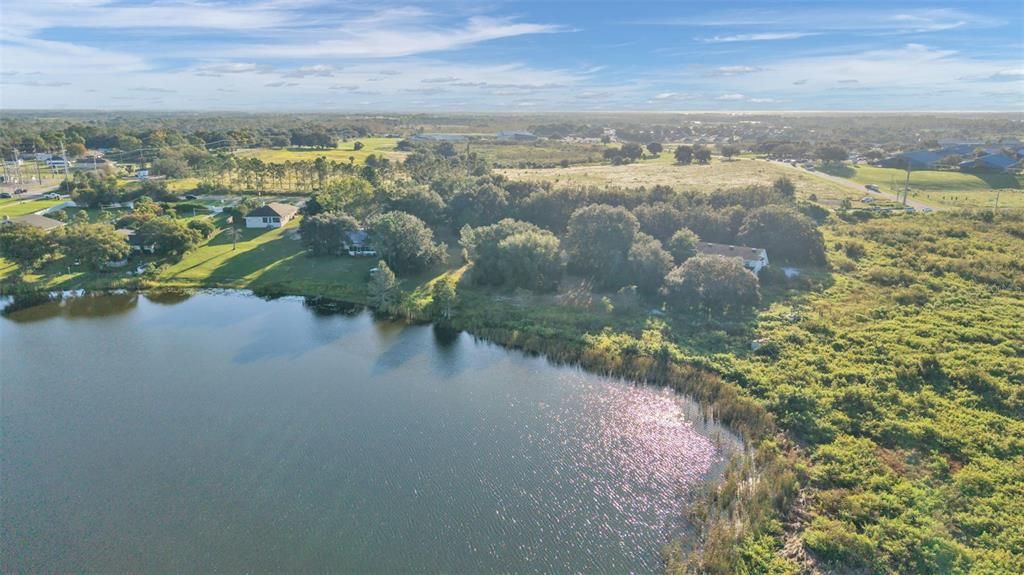 待售: $209,900 (1.83 acres)