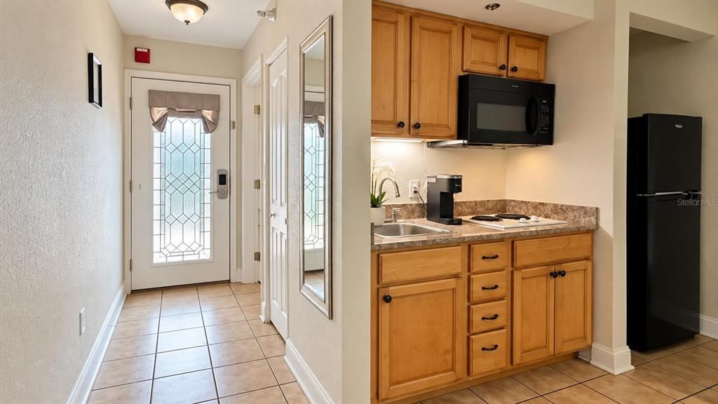 En Venta: $177,900 (0 camas, 1 baños, 328 Pies cuadrados)