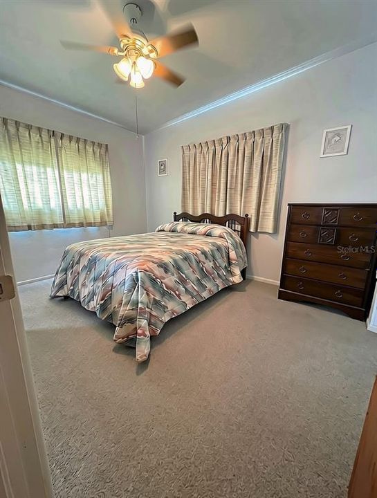 En Venta: $370,000 (3 camas, 2 baños, 1065 Pies cuadrados)