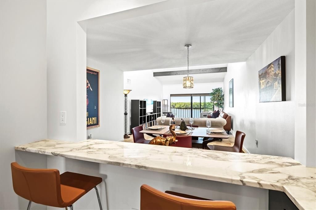 En Venta: $525,000 (2 camas, 2 baños, 1216 Pies cuadrados)