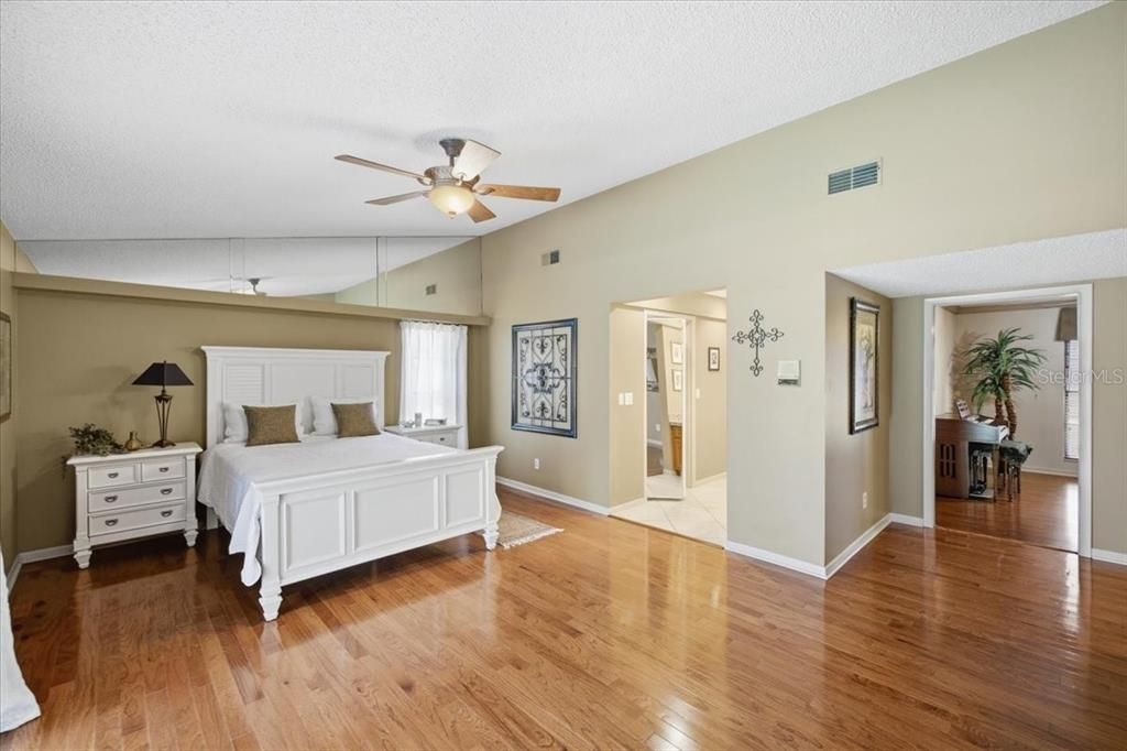 For Sale: $1,129,000 (5 beds, 3 baths, 3446 Square Feet)