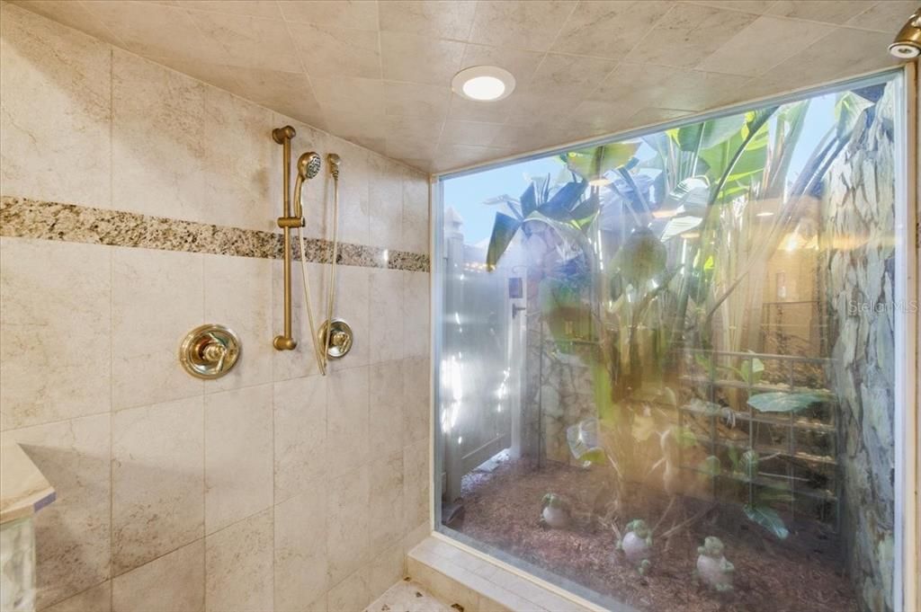 For Sale: $1,129,000 (5 beds, 3 baths, 3446 Square Feet)