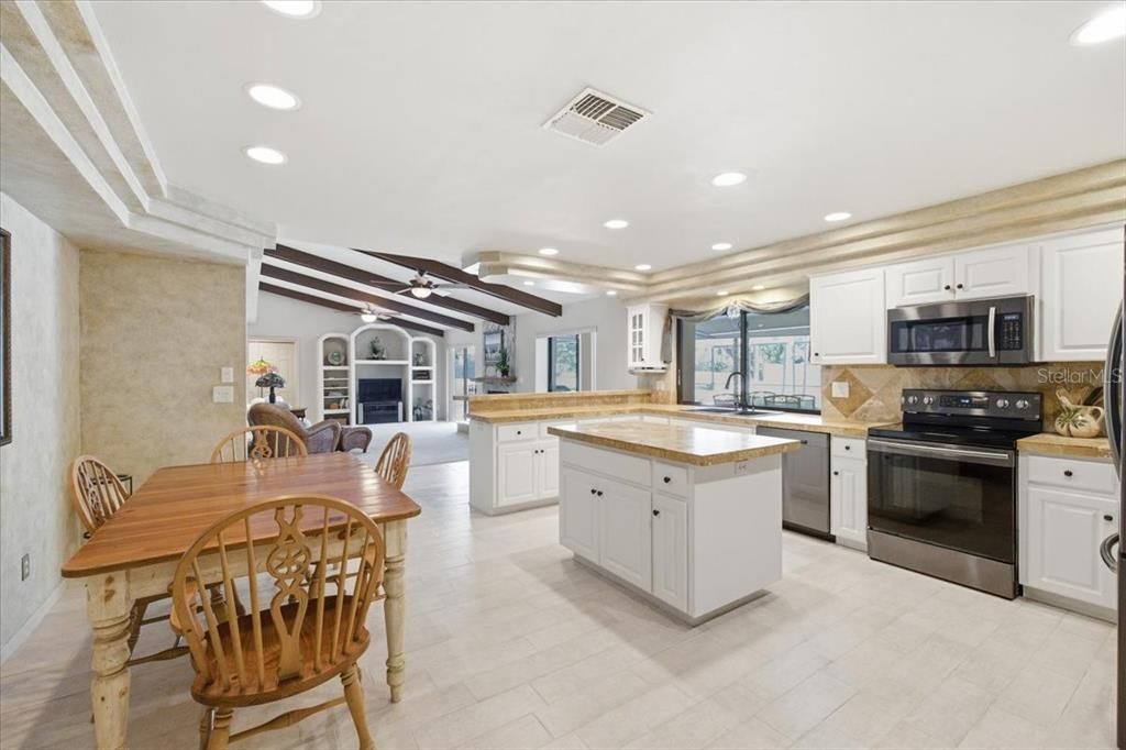 For Sale: $1,129,000 (5 beds, 3 baths, 3446 Square Feet)