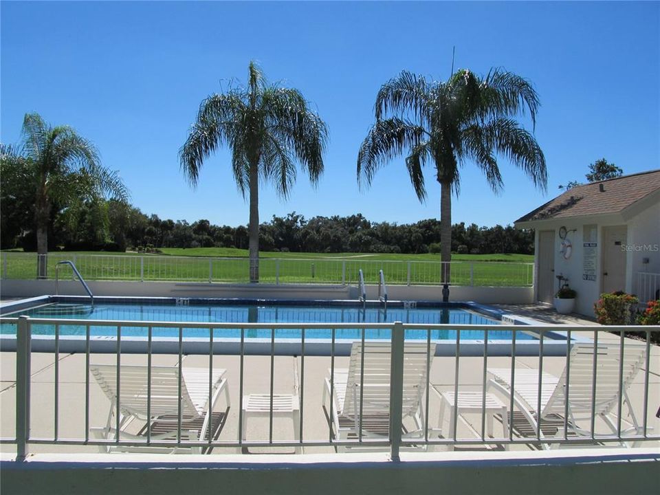 For Sale: $169,000 (1 beds, 1 baths, 635 Square Feet)