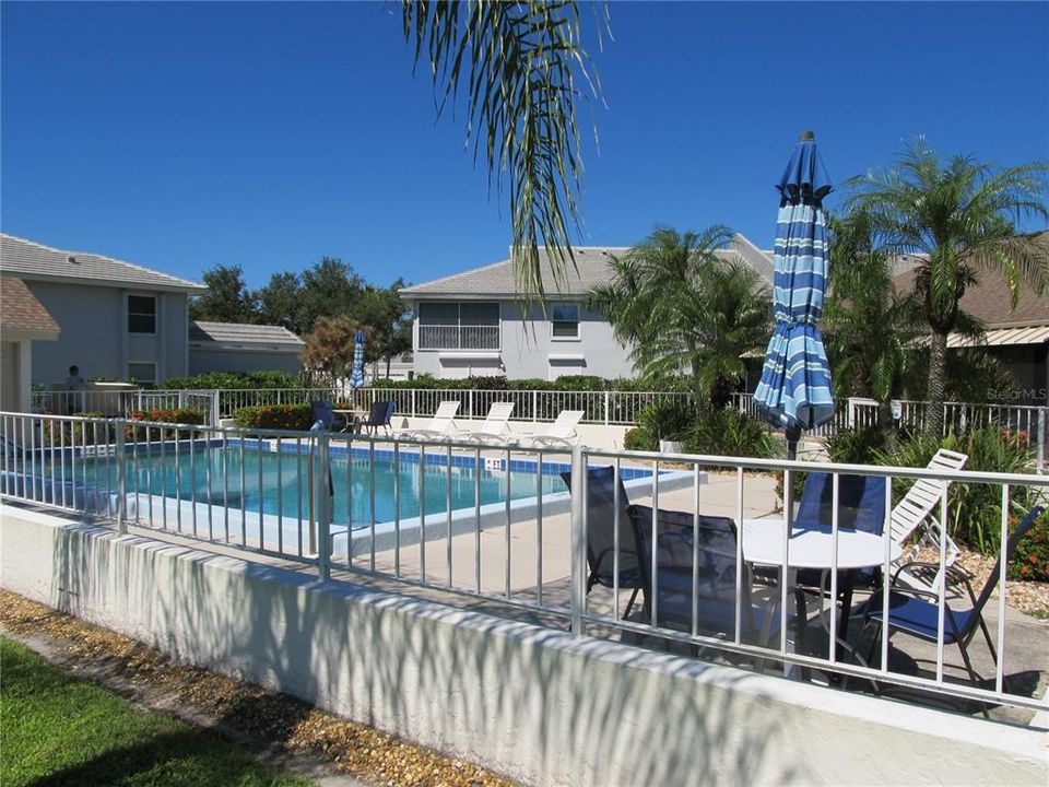 For Sale: $169,000 (1 beds, 1 baths, 635 Square Feet)