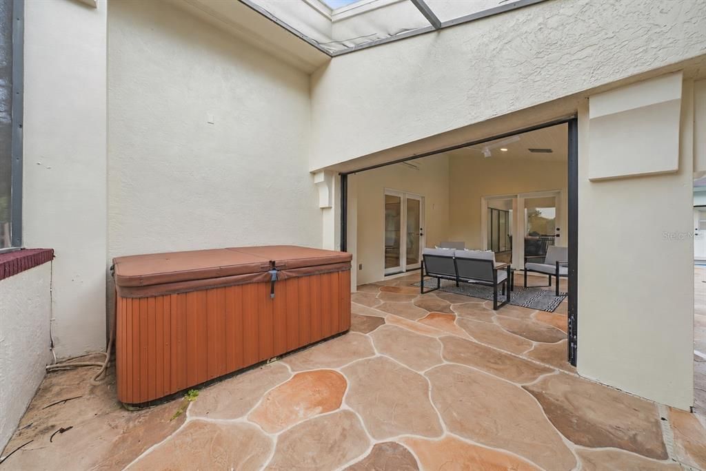 En Venta: $1,095,000 (4 camas, 4 baños, 3096 Pies cuadrados)