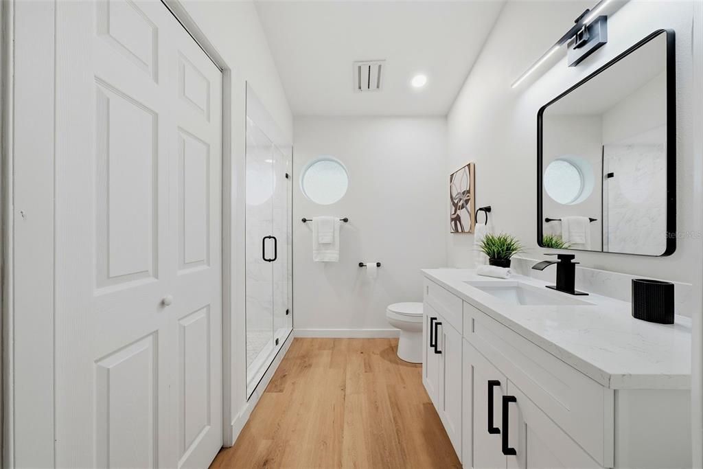 En Venta: $1,095,000 (4 camas, 4 baños, 3096 Pies cuadrados)