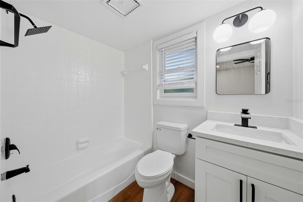 En Venta: $1,095,000 (4 camas, 4 baños, 3096 Pies cuadrados)