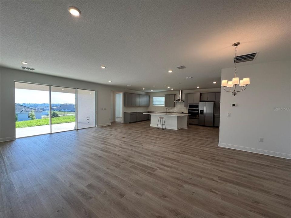 For Rent: $4,500 (5 beds, 4 baths, 3446 Square Feet)