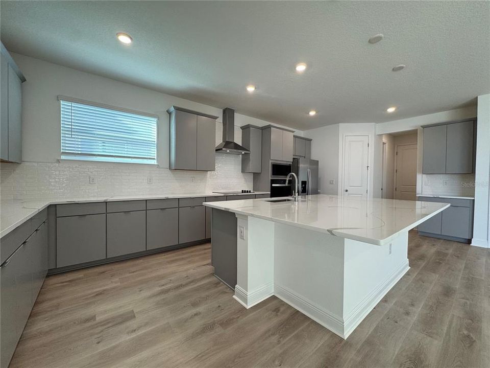 For Rent: $4,500 (5 beds, 4 baths, 3446 Square Feet)