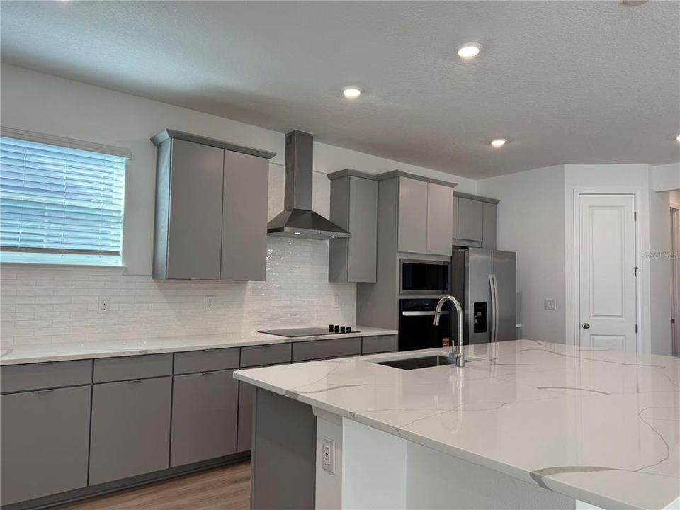 For Rent: $4,500 (5 beds, 4 baths, 3446 Square Feet)