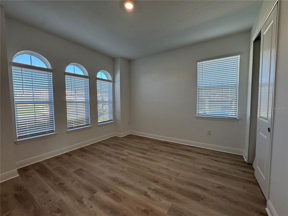 For Rent: $4,500 (5 beds, 4 baths, 3446 Square Feet)