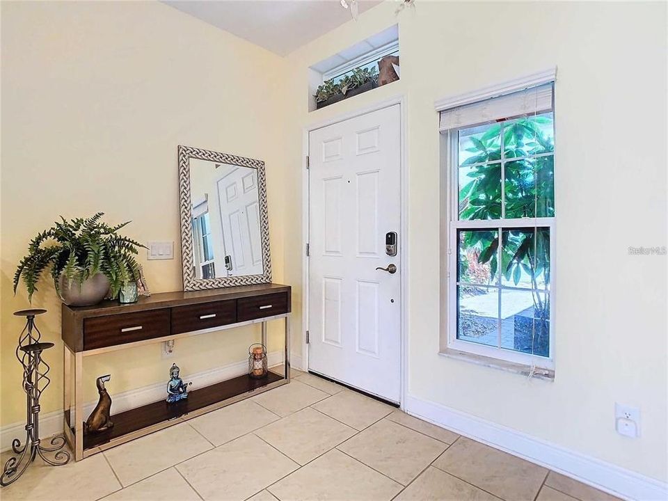 En Venta: $339,000 (3 camas, 2 baños, 1853 Pies cuadrados)