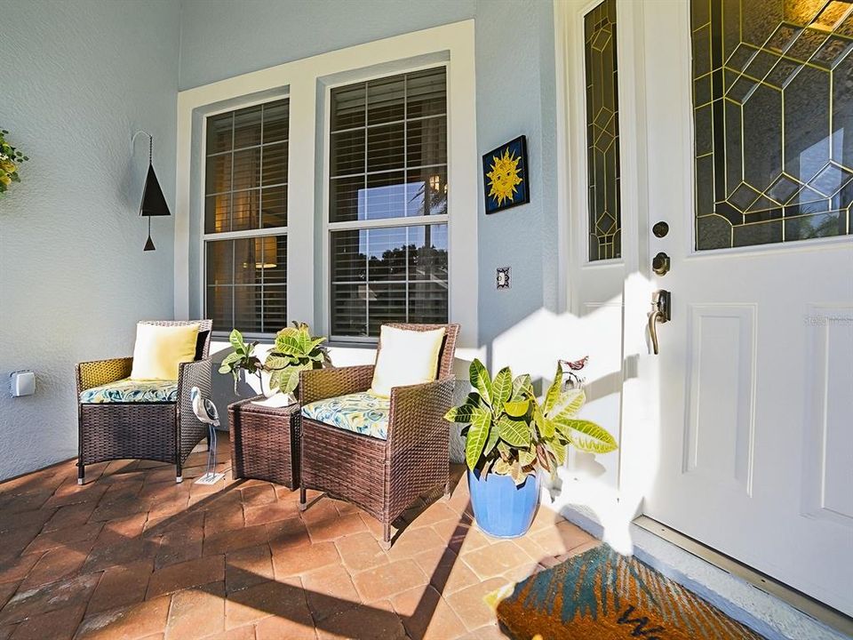 For Sale: $435,000 (3 beds, 2 baths, 2563 Square Feet)