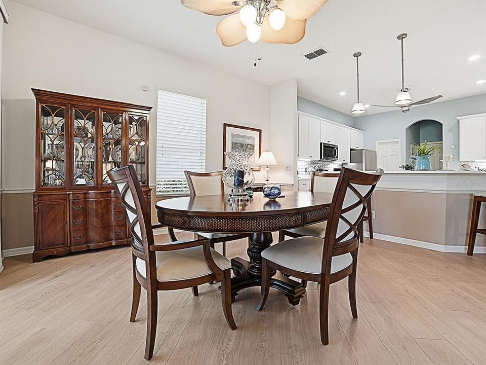 For Sale: $435,000 (3 beds, 2 baths, 2563 Square Feet)