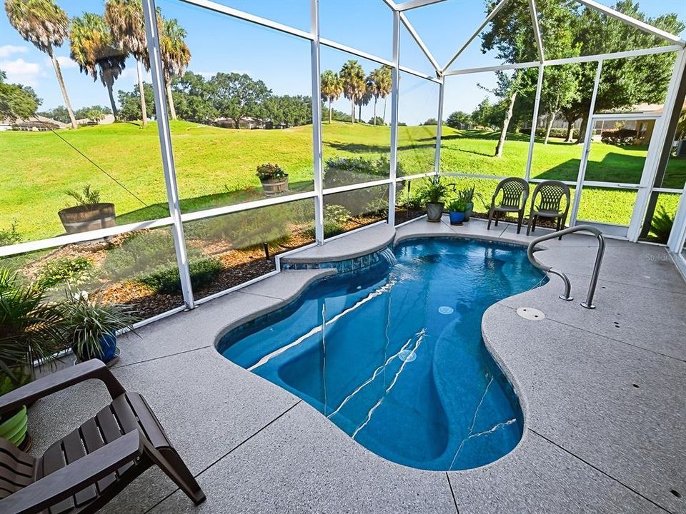 For Sale: $435,000 (3 beds, 2 baths, 2563 Square Feet)