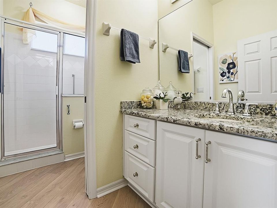 For Sale: $435,000 (3 beds, 2 baths, 2563 Square Feet)