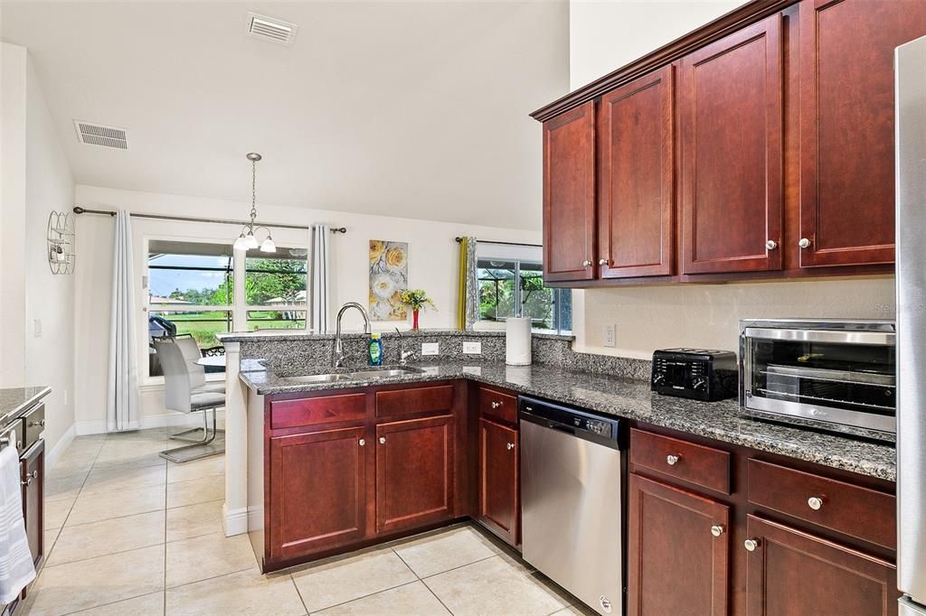 En Venta: $499,900 (4 camas, 2 baños, 2153 Pies cuadrados)