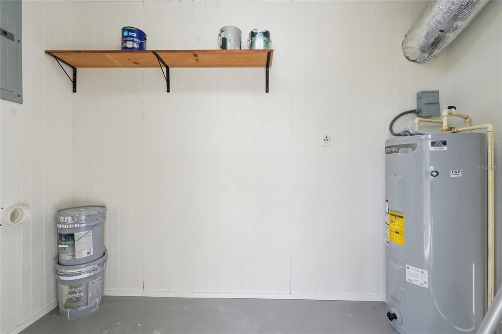 For Sale: $349,000 (3 beds, 1 baths, 1163 Square Feet)