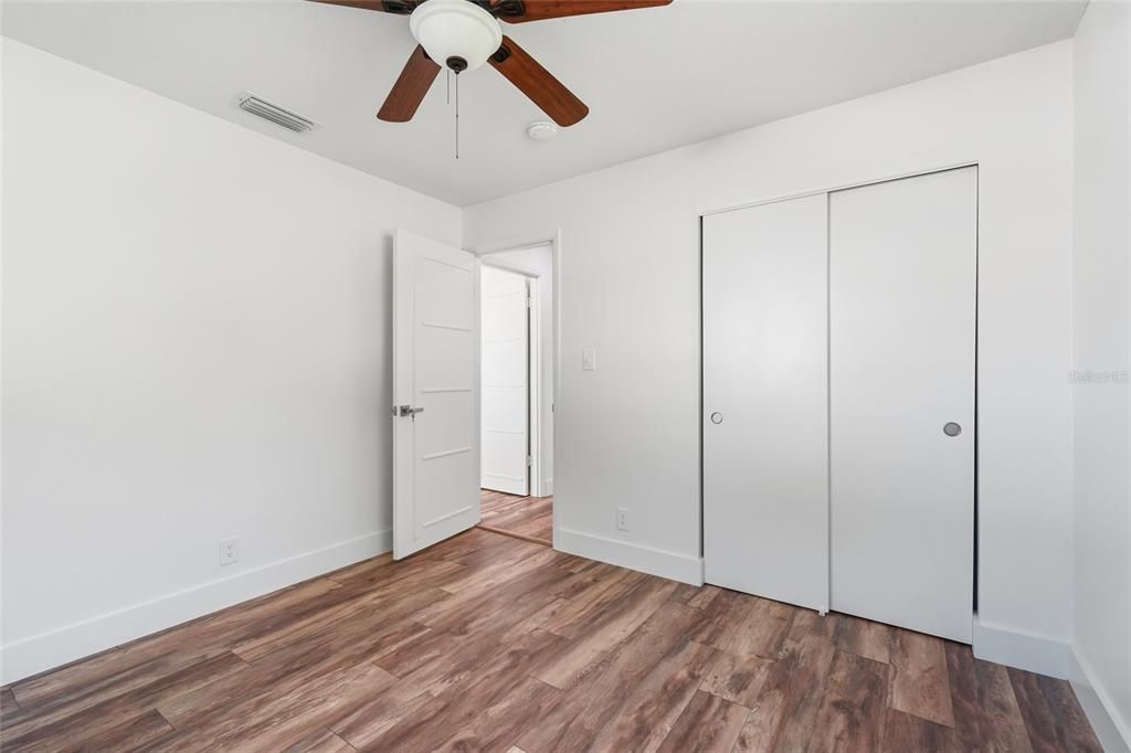For Sale: $349,000 (3 beds, 1 baths, 1163 Square Feet)