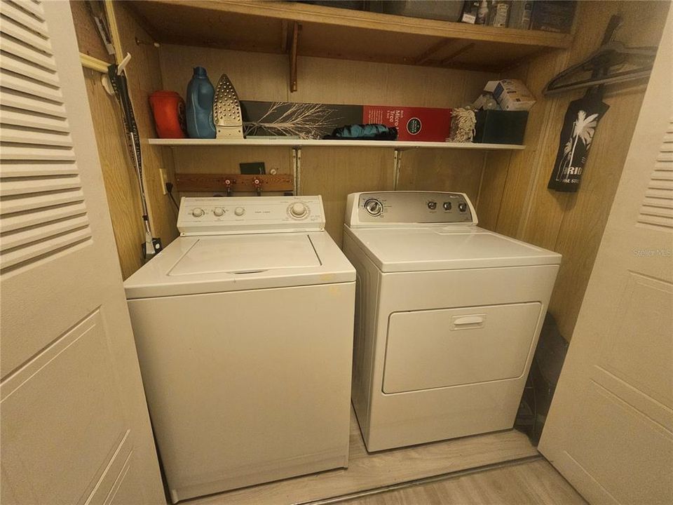 На продажу: $178,000 (2 спален, 2 ванн, 1344 Квадратных фут)