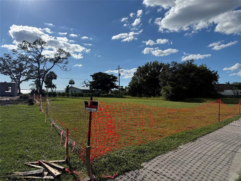 En Venta: $299,900 (0.26 acres)
