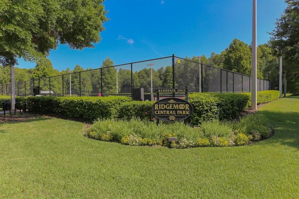 For Sale: $405,000 (3 beds, 2 baths, 1700 Square Feet)