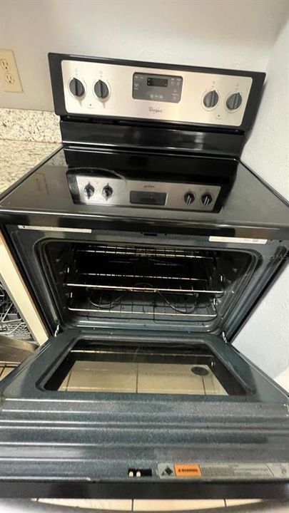 En Venta: $173,000 (2 camas, 2 baños, 846 Pies cuadrados)