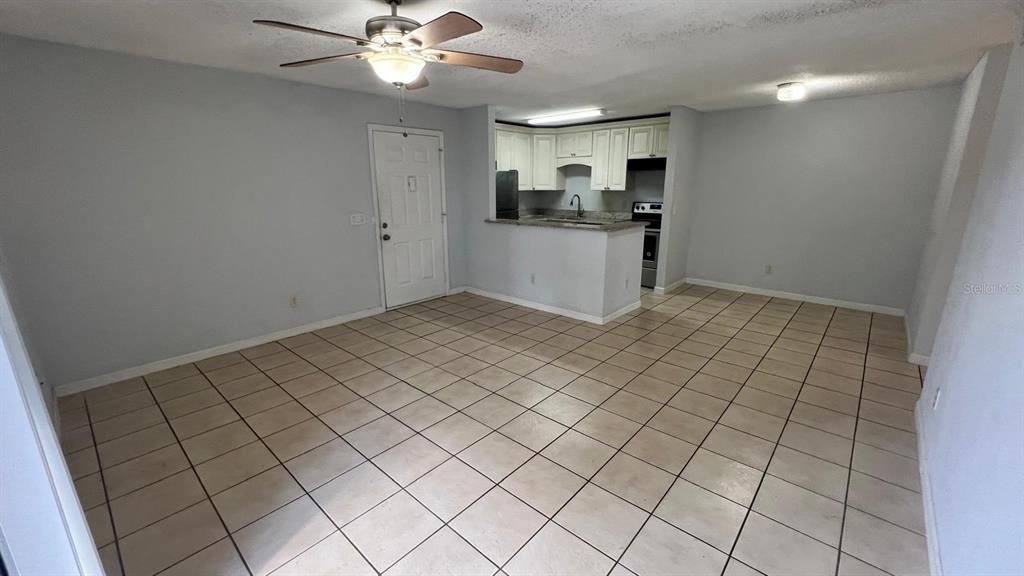 En Venta: $173,000 (2 camas, 2 baños, 846 Pies cuadrados)