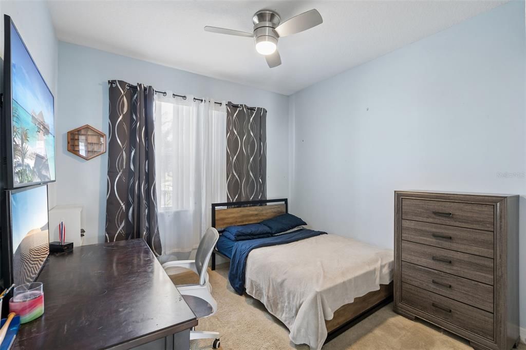 En Venta: $669,000 (5 camas, 3 baños, 2834 Pies cuadrados)