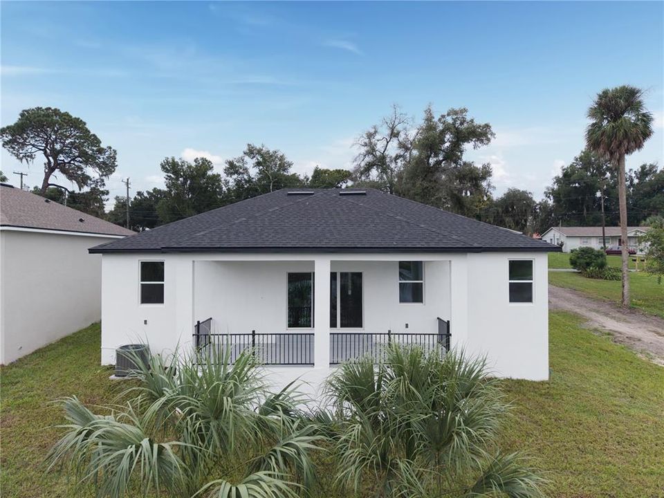 En Venta: $499,900 (4 camas, 2 baños, 1744 Pies cuadrados)